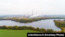 Orlen Lietuva (Mažeikių nafta) – адна з найбольшых нафтавых кампаній Літвы. У гэтую групу ўваходзіць Мажэйкяйскі НПЗ, Буцінгскі тэрмінал і Біржайскі нафтаправод. 100 % акцый Orlen Lietuva належыць польскай кампаніі PKN Orlen. Афіцыйнае фота