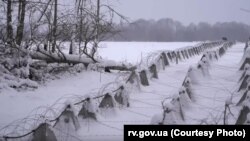 Мяжа Беларусі і Ўкраіны ў Ровенскай вобласьці. Фота Ровенскай абласной дзяржаўнай адміністрацыі