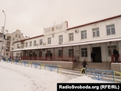 Макараўская пасялковая рада. Яе кіраўнік Вадзім Токар ваяваў у складзе тэрабароны і ўвесь час акупацыі заставаўся ў Макараве