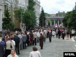 Пахаваньне Васіля Быкава. 25 чэрвеня 2003