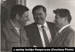 Зьлева направа: камандуючы 40-й арміяй Віктар Дубынін, галоўны дарадца пры МУС Аўганістану Аляксандар Логінаў, партыйны дарадца Іосіф Навумчык