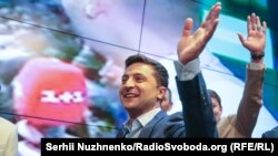 Уладзімір Зяленскі ў перадвыбарчым штабе 21 красавіка 2019 году