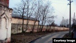 Зьнесеныя часткі старой агароджы