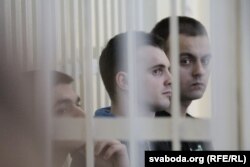 Падсудныя Яўген Бараноўскі, Антон Вяжэвіч і Ягор Скуратовіч