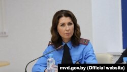 Вольга Чамаданава падчас папярэдняй працы ў МУС Беларусі