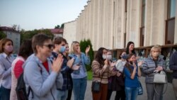 Пратэст у Горадзенскім тэатры. Архіўнае фота.