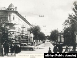 Прамысловая вуліца (цяпер Чабатарова) ў Трактарагорадзе. Фота з сайту Нацыянальнай бібліятэкі