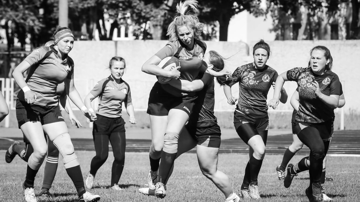 rugby players, photo by Uladz Hrydzin