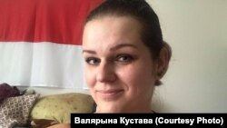 Валярына Кустава пасьля прыезду ў Варшаву