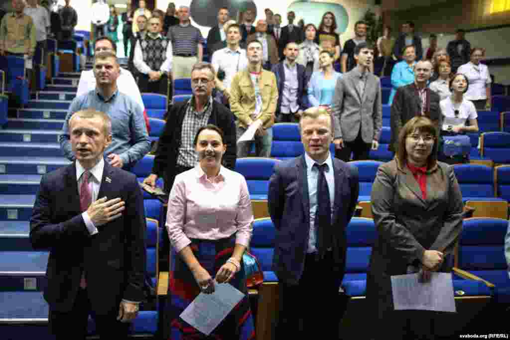 Намесьнік старшыні Партыі БНФ Аляксей Янукевіч, дэпутат Палаты прадстаўнікоў Ганна Канапацкая,&nbsp;сустаршыні &laquo;Беларускай Хрысьціянскай Дэмакратыі&raquo; Віталь Рымашэўскі і Вольга Кавалькова